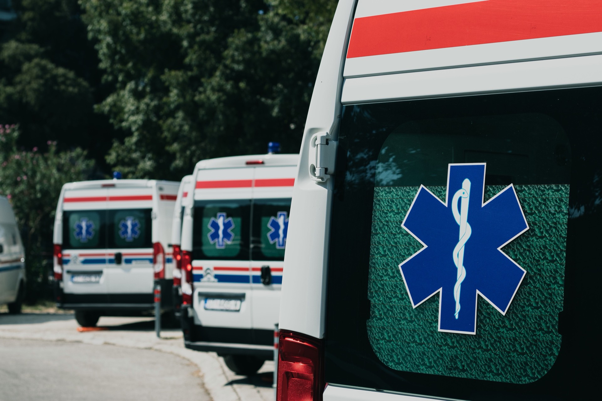 Flota de ambulancias de Ambulancias Aragonesas preparada para el servicio
